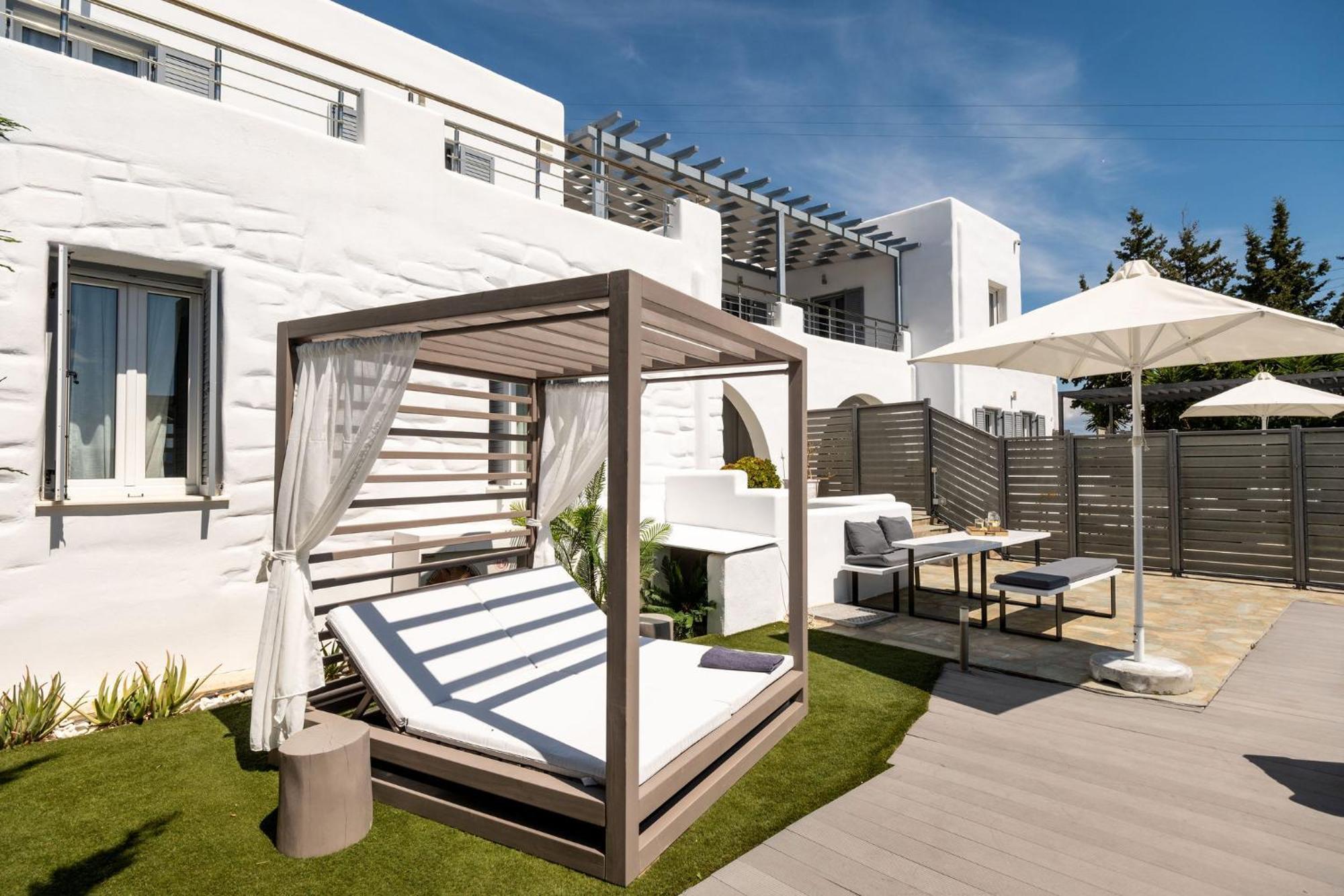 Azzurro Bianco Suites Párosz Kültér fotó