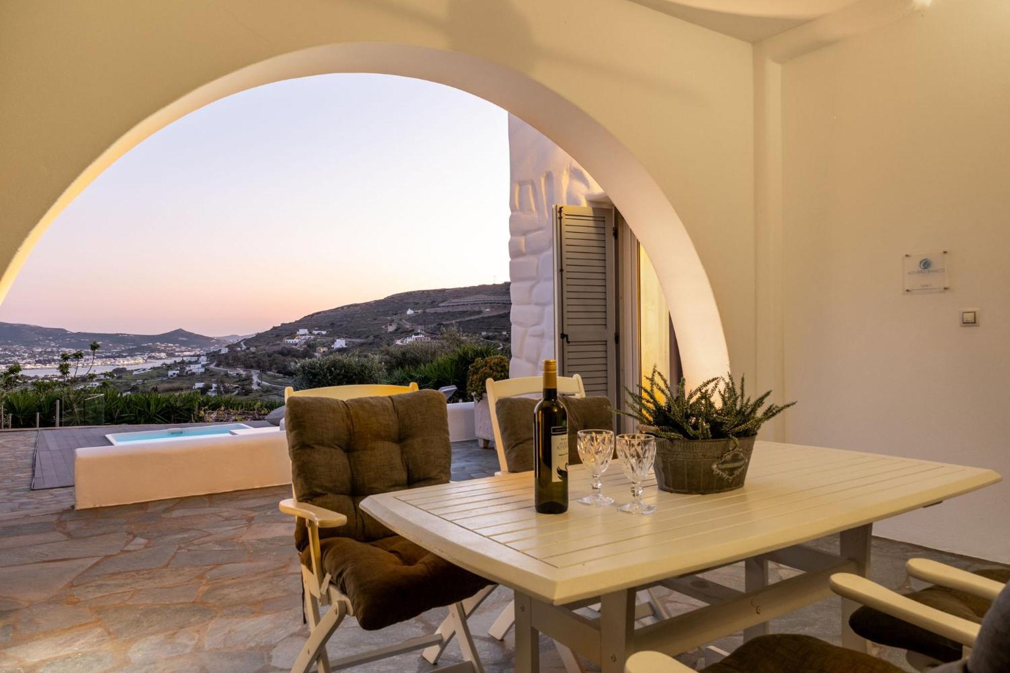 Azzurro Bianco Suites Párosz Kültér fotó