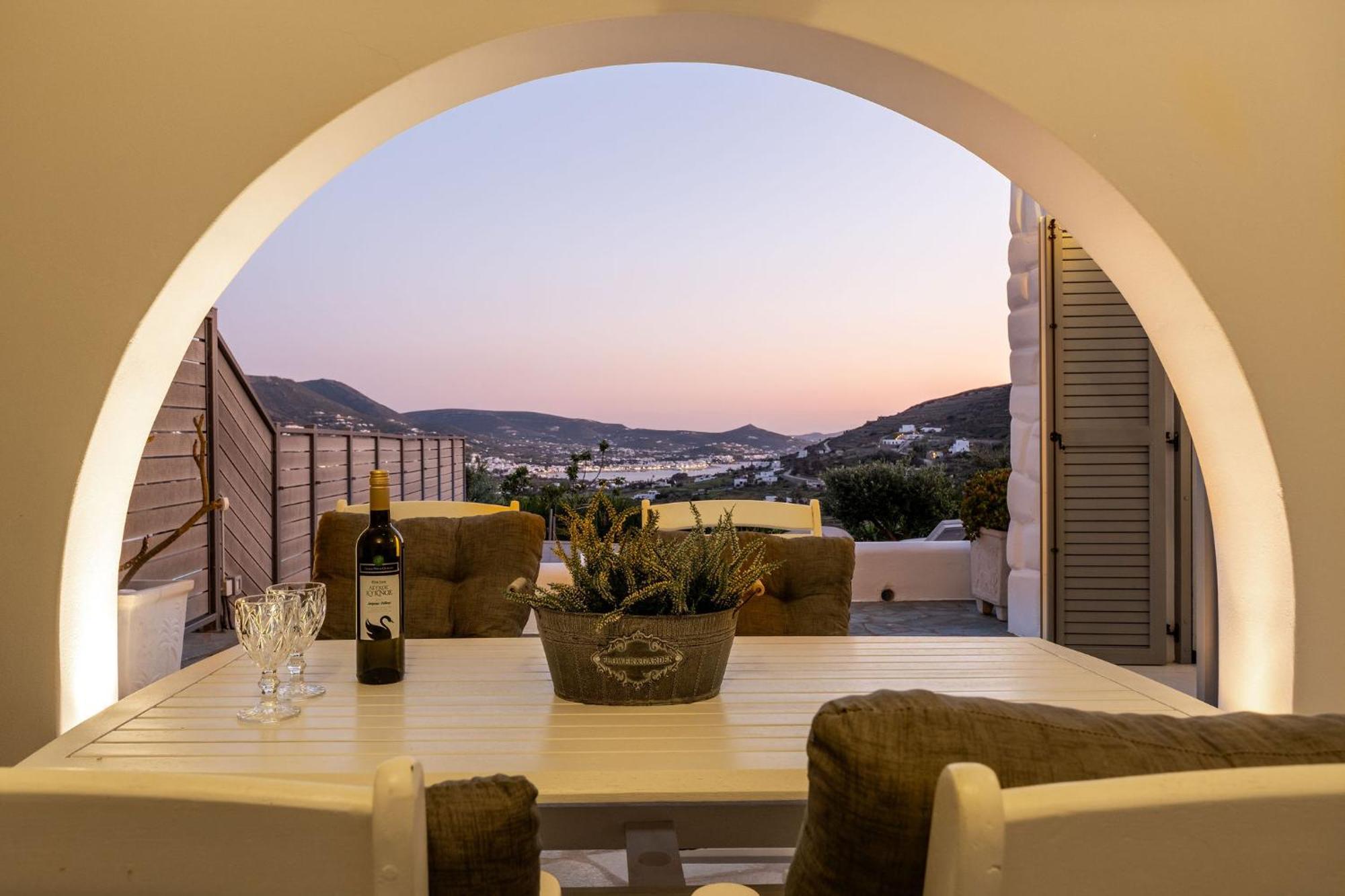 Azzurro Bianco Suites Párosz Kültér fotó