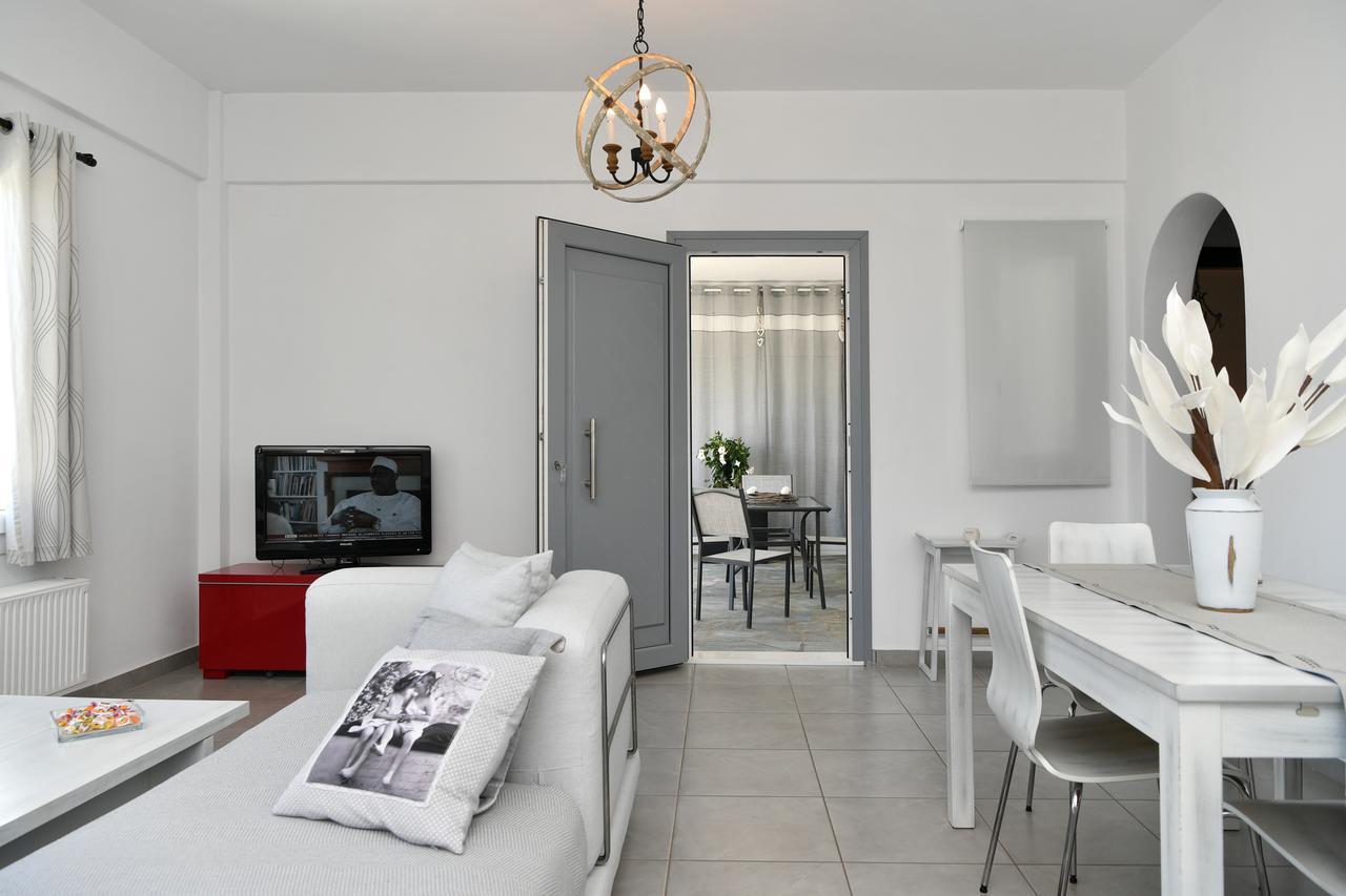 Azzurro Bianco Suites Párosz Kültér fotó